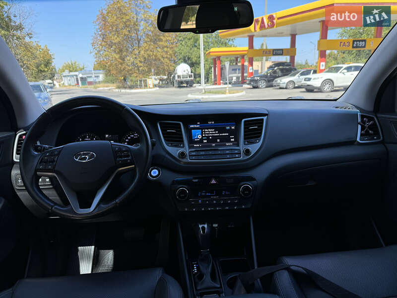 Позашляховик / Кросовер Hyundai Tucson 2017 в Києві