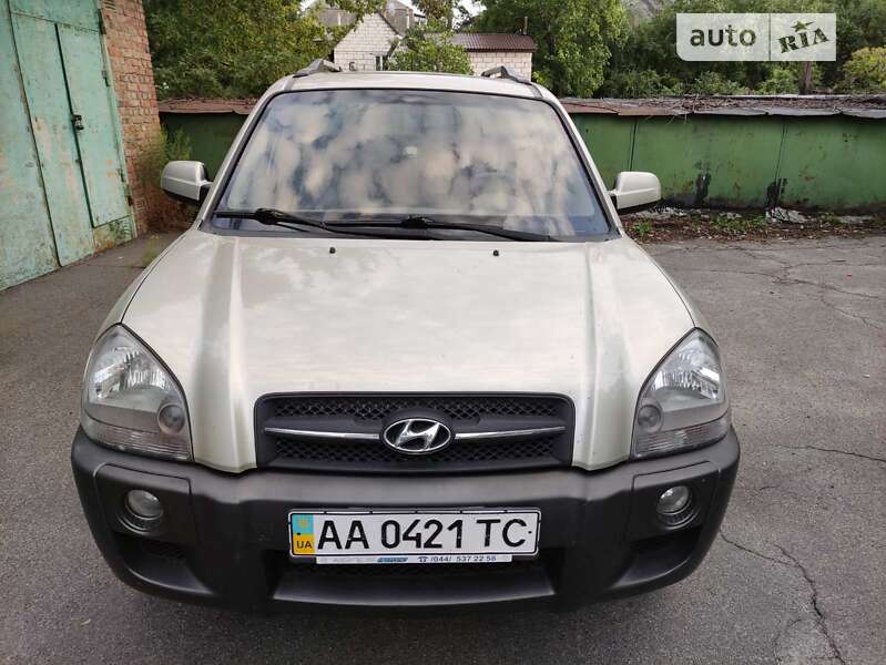 Позашляховик / Кросовер Hyundai Tucson 2007 в Києві