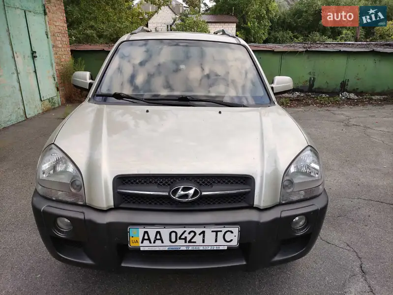 Позашляховик / Кросовер Hyundai Tucson 2007 в 