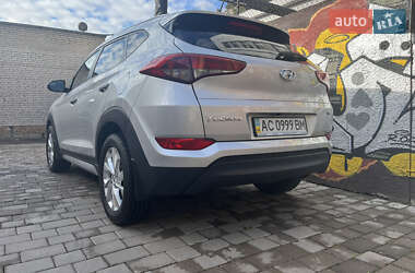 Внедорожник / Кроссовер Hyundai Tucson 2017 в 