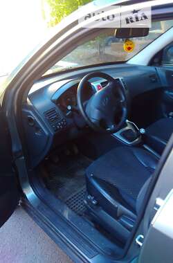 Внедорожник / Кроссовер Hyundai Tucson 2012 в 