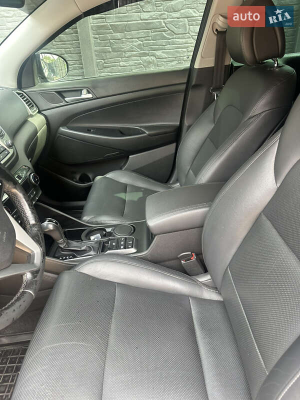 Позашляховик / Кросовер Hyundai Tucson 2017 в Добропіллі