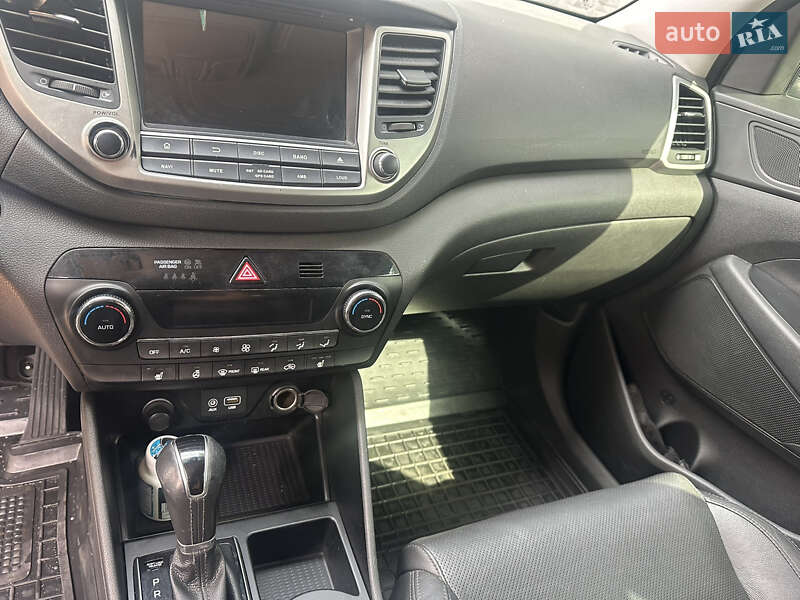 Позашляховик / Кросовер Hyundai Tucson 2017 в Добропіллі