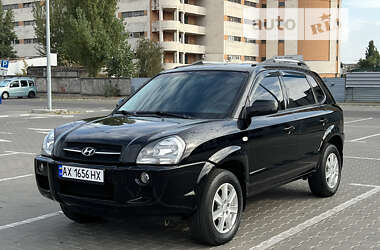 Позашляховик / Кросовер Hyundai Tucson 2005 в Києві