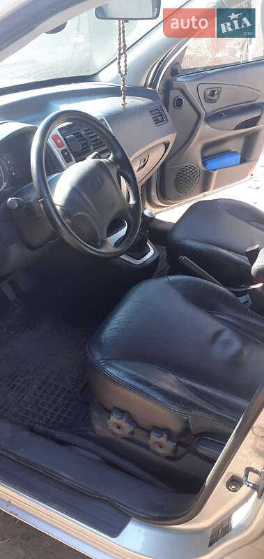 Позашляховик / Кросовер Hyundai Tucson 2007 в Межовій