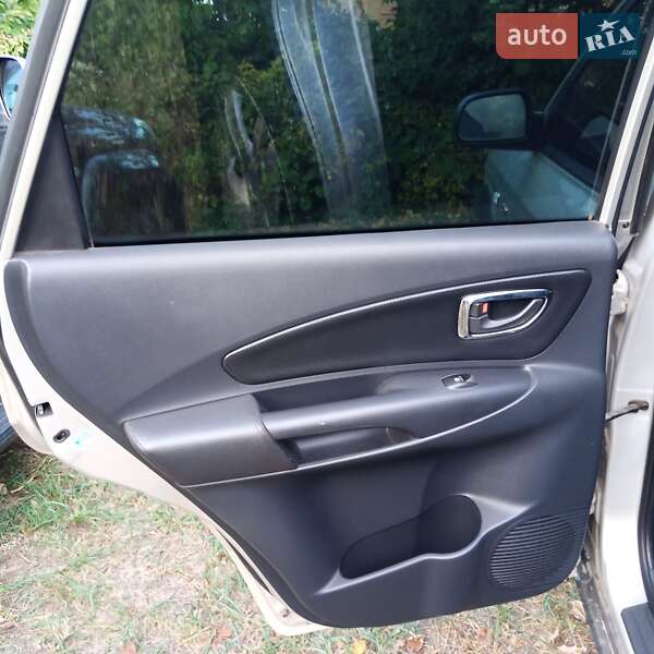 Внедорожник / Кроссовер Hyundai Tucson 2008 в Краснограде