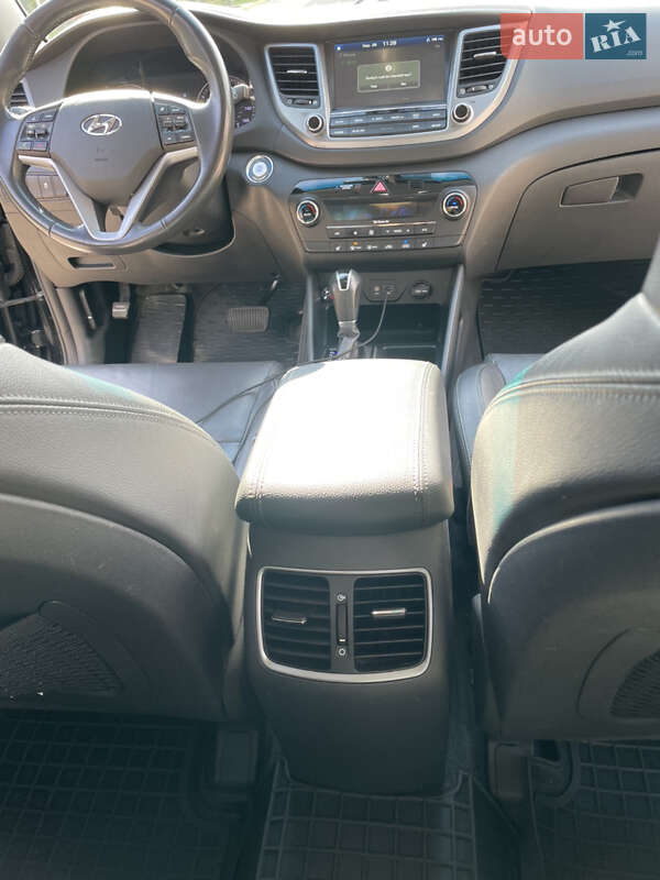 Позашляховик / Кросовер Hyundai Tucson 2017 в Івано-Франківську