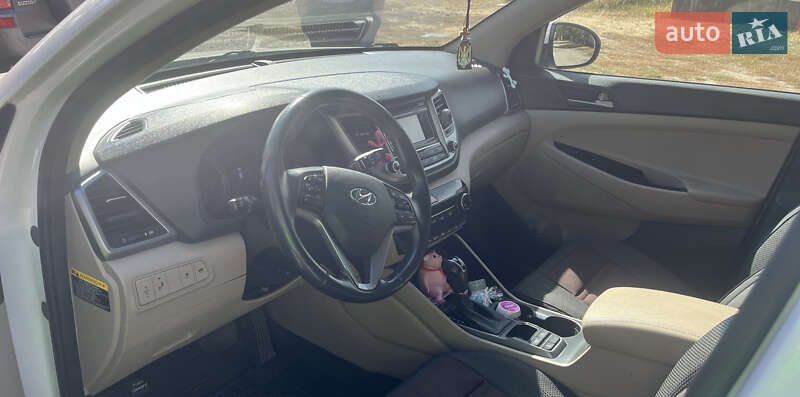 Позашляховик / Кросовер Hyundai Tucson 2017 в Олександрівці фото 5 Позашляховик / Кросовер Hyundai Tucson 2017 в Олександрівці