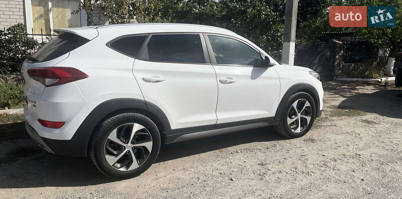 Позашляховик / Кросовер Hyundai Tucson 2017 в Олександрівці фото 4 Позашляховик / Кросовер Hyundai Tucson 2017 в Олександрівці