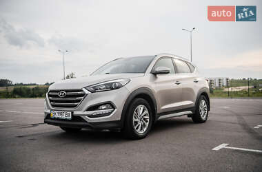Внедорожник / Кроссовер Hyundai Tucson 2017 в 