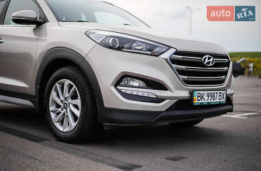 Внедорожник / Кроссовер Hyundai Tucson 2017 в 