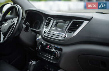 Внедорожник / Кроссовер Hyundai Tucson 2017 в 