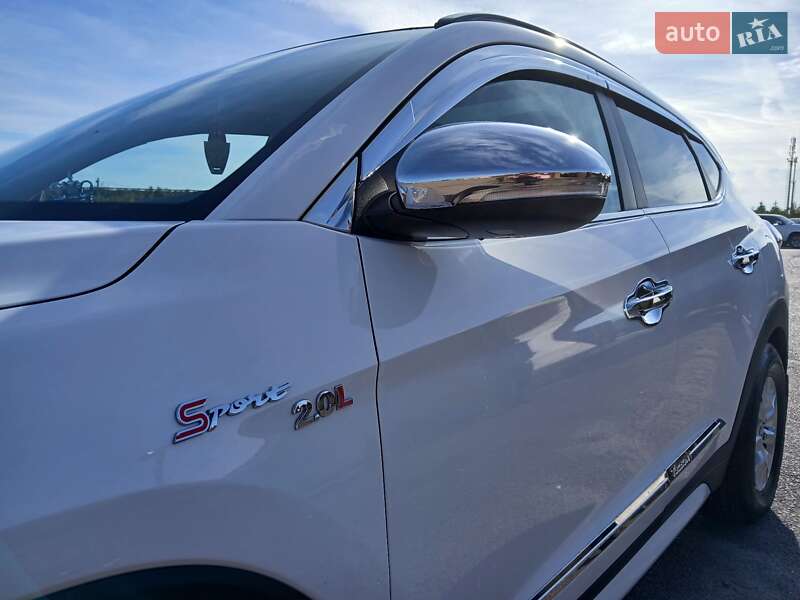 Позашляховик / Кросовер Hyundai Tucson 2016 в Ужгороді