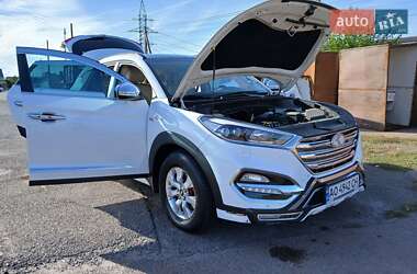 Внедорожник / Кроссовер Hyundai Tucson 2016 в Ужгороде
