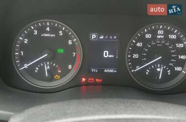Позашляховик / Кросовер Hyundai Tucson 2018 в 