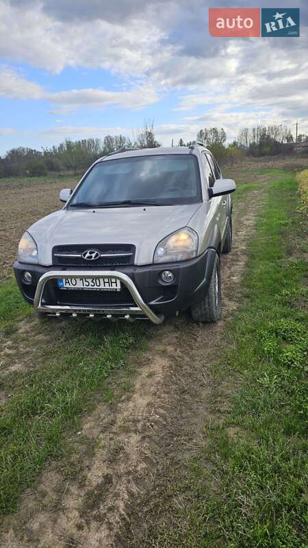 Позашляховик / Кросовер Hyundai Tucson 2006 в Ужгороді