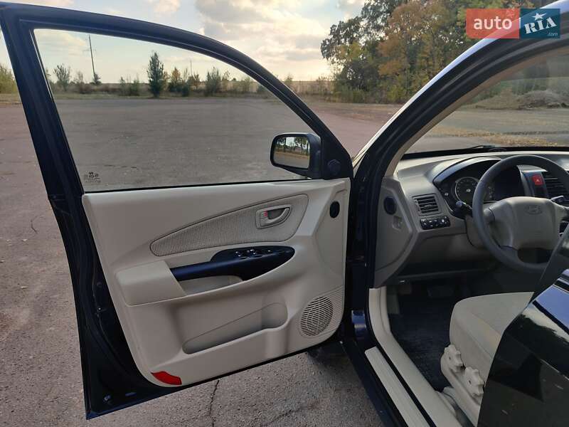Позашляховик / Кросовер Hyundai Tucson 2007 в Сумах
