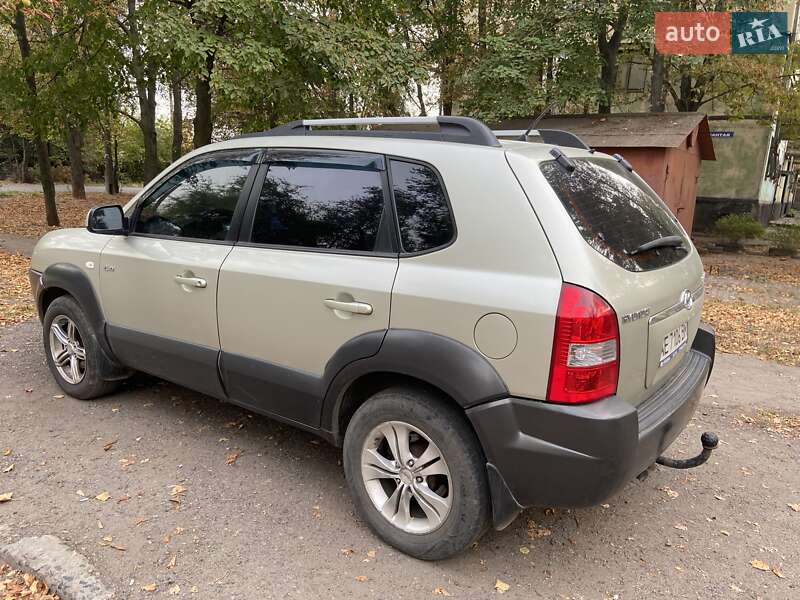 Позашляховик / Кросовер Hyundai Tucson 2007 в Кривому Розі фото 7 Позашляховик / Кросовер Hyundai Tucson 2007 в Кривому Розі