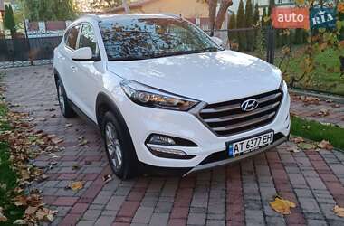 Позашляховик / Кросовер Hyundai Tucson 2015 в 