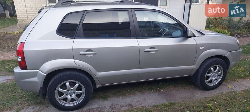 Внедорожник / Кроссовер Hyundai Tucson 2008 в Умани