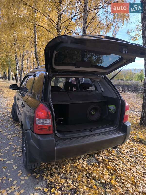 Позашляховик / Кросовер Hyundai Tucson 2007 в Краснограді
