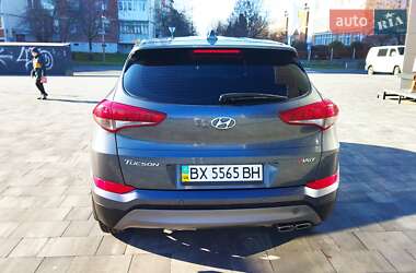 Внедорожник / Кроссовер Hyundai Tucson 2016 в Староконстантинове