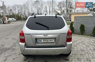 Внедорожник / Кроссовер Hyundai Tucson 2005 в 