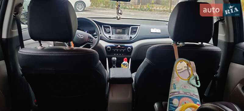 Внедорожник / Кроссовер Hyundai Tucson 2015 в Кременчуге