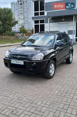 Позашляховик / Кросовер Hyundai Tucson 2009 в Києві