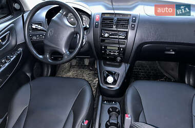 Внедорожник / Кроссовер Hyundai Tucson 2005 в 