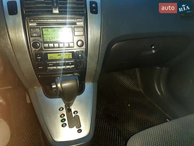 Внедорожник / Кроссовер Hyundai Tucson 2011 в Кельменцах
