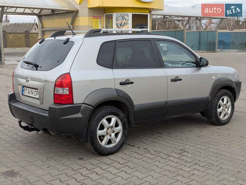 Позашляховик / Кросовер Hyundai Tucson 2006 в Дубні