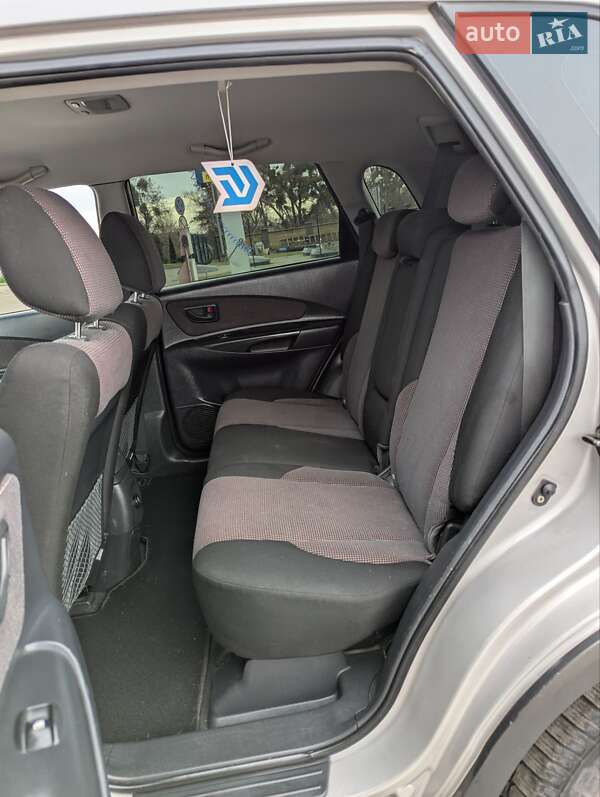 Позашляховик / Кросовер Hyundai Tucson 2006 в Дубні