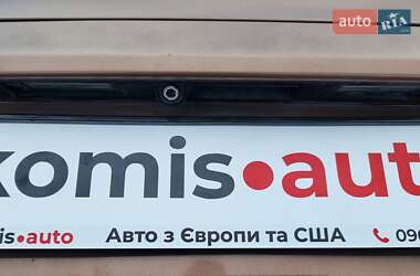 Внедорожник / Кроссовер Hyundai Tucson 2015 в 