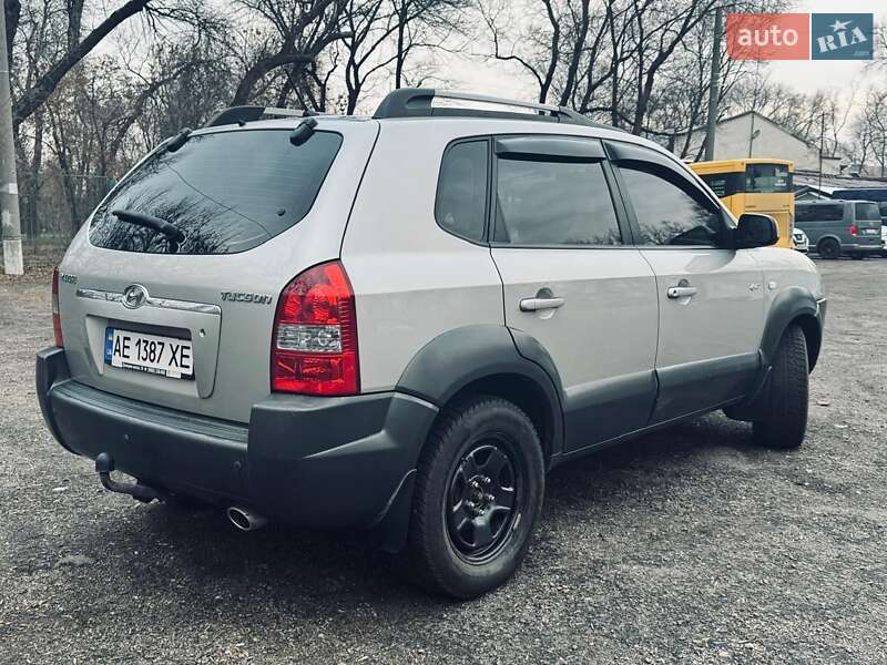 Позашляховик / Кросовер Hyundai Tucson 2008 в Павлограді