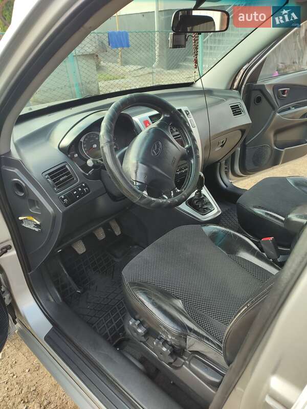 Позашляховик / Кросовер Hyundai Tucson 2007 в Дрогобичі фото 20 Позашляховик / Кросовер Hyundai Tucson 2007 в Дрогобичі