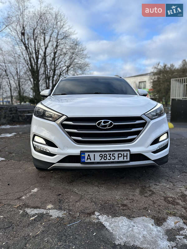 Позашляховик / Кросовер Hyundai Tucson 2016 в Чернігові