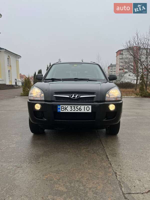 Позашляховик / Кросовер Hyundai Tucson 2009 в Вараші