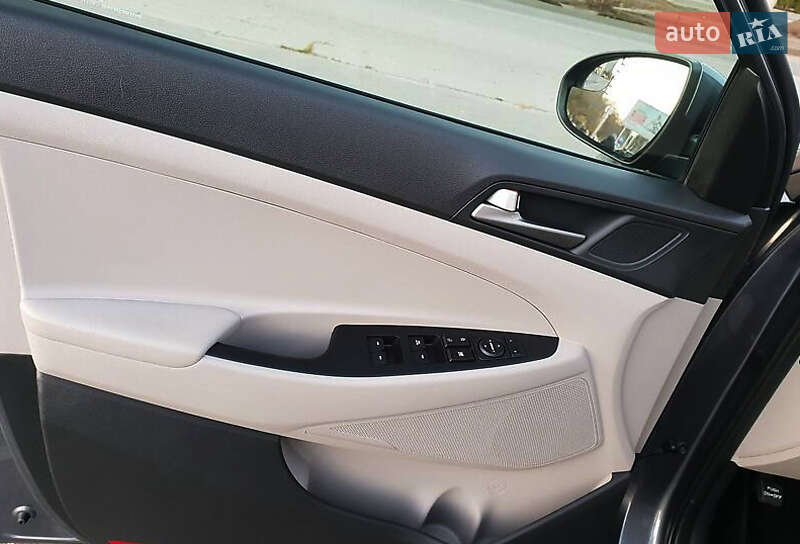 Позашляховик / Кросовер Hyundai Tucson 2018 в Києві