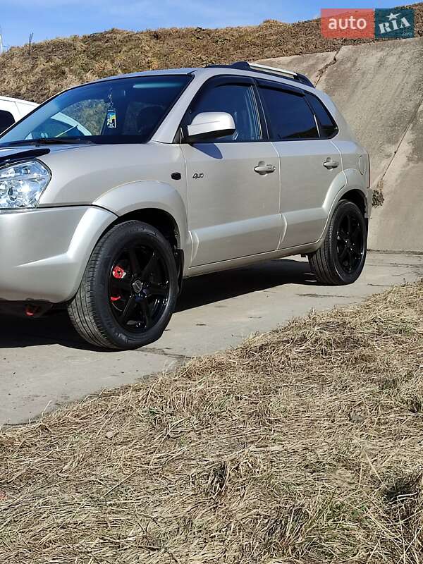 Позашляховик / Кросовер Hyundai Tucson 2007 в Житомирі