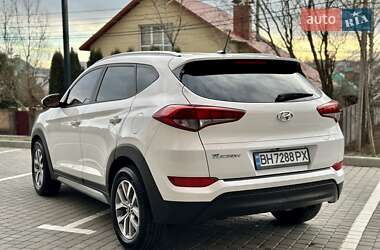 Внедорожник / Кроссовер Hyundai Tucson 2016 в Виннице