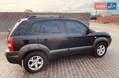 Позашляховик / Кросовер Hyundai Tucson 2009 в Житомирі