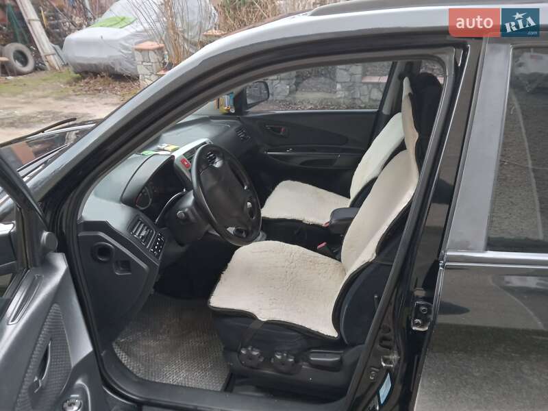 Позашляховик / Кросовер Hyundai Tucson 2006 в Борщеві