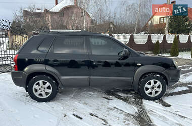 Внедорожник / Кроссовер Hyundai Tucson 2004 в Черновцах