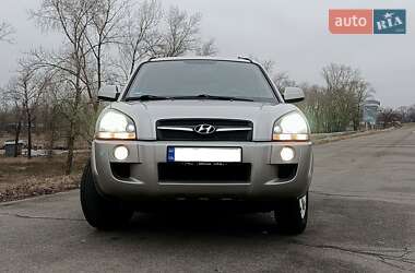 Внедорожник / Кроссовер Hyundai Tucson 2009 в 