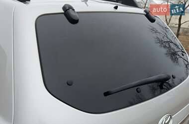 Внедорожник / Кроссовер Hyundai Tucson 2009 в 