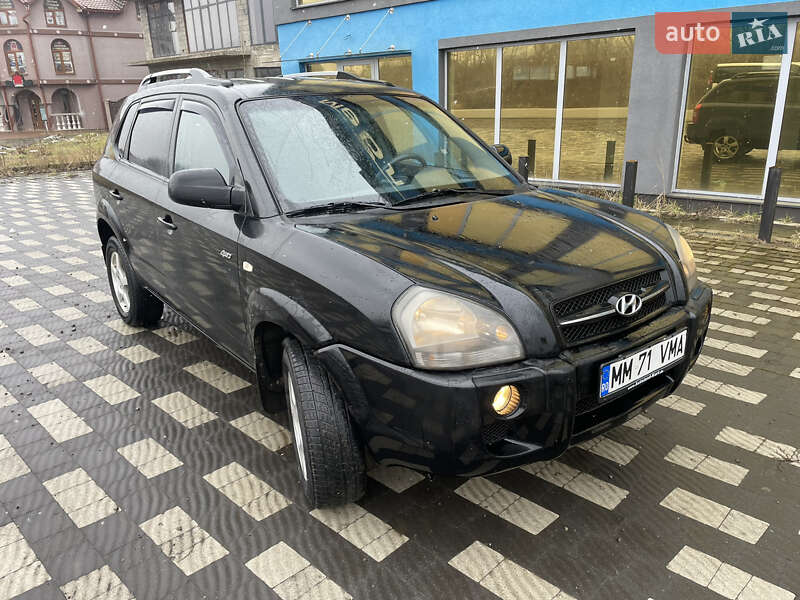 Позашляховик / Кросовер Hyundai Tucson 2005 в 
