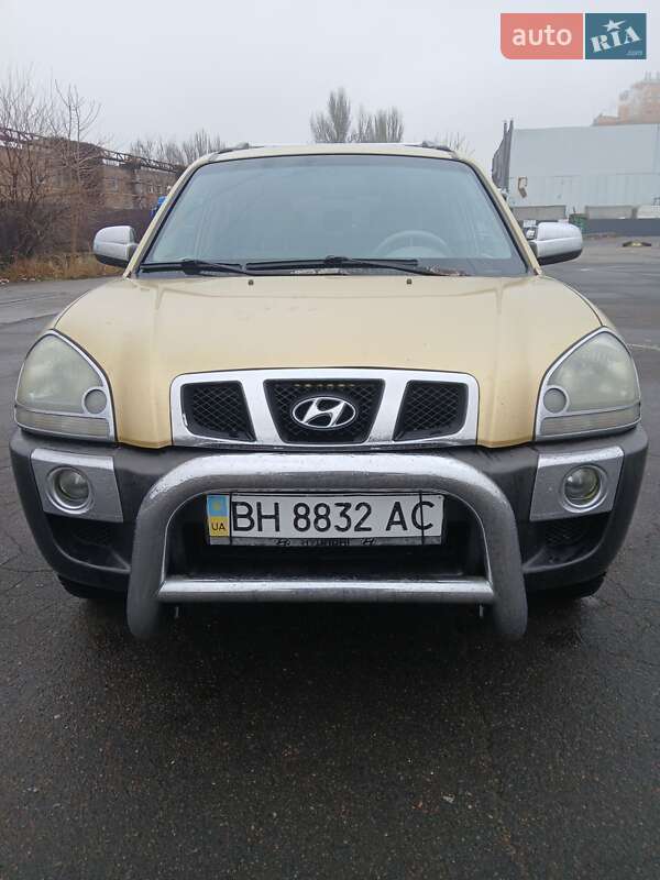 Внедорожник / Кроссовер Hyundai Tucson 2005 в 