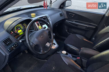 Внедорожник / Кроссовер Hyundai Tucson 2009 в 