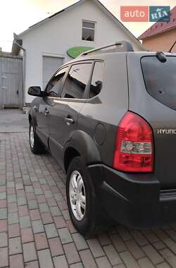 Внедорожник / Кроссовер Hyundai Tucson 2008 в 